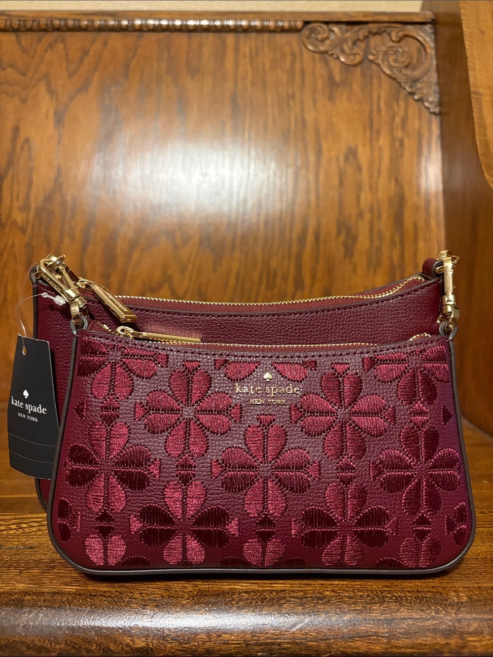 NWT-Kate Spade-Duet Small Crossbody-Spade Flower ♠️ Embroidered-Dark Merlot-$379 - Picture 2 of 14